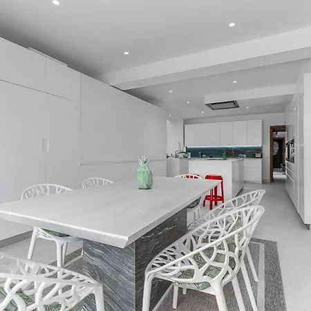 For Rent In Marbella Tatil Evi *